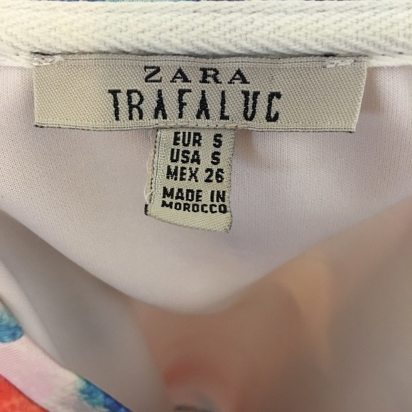 ‼️SOLD‼️ Zara Trafaluc Graphic Sweater - Picture 6 of 7